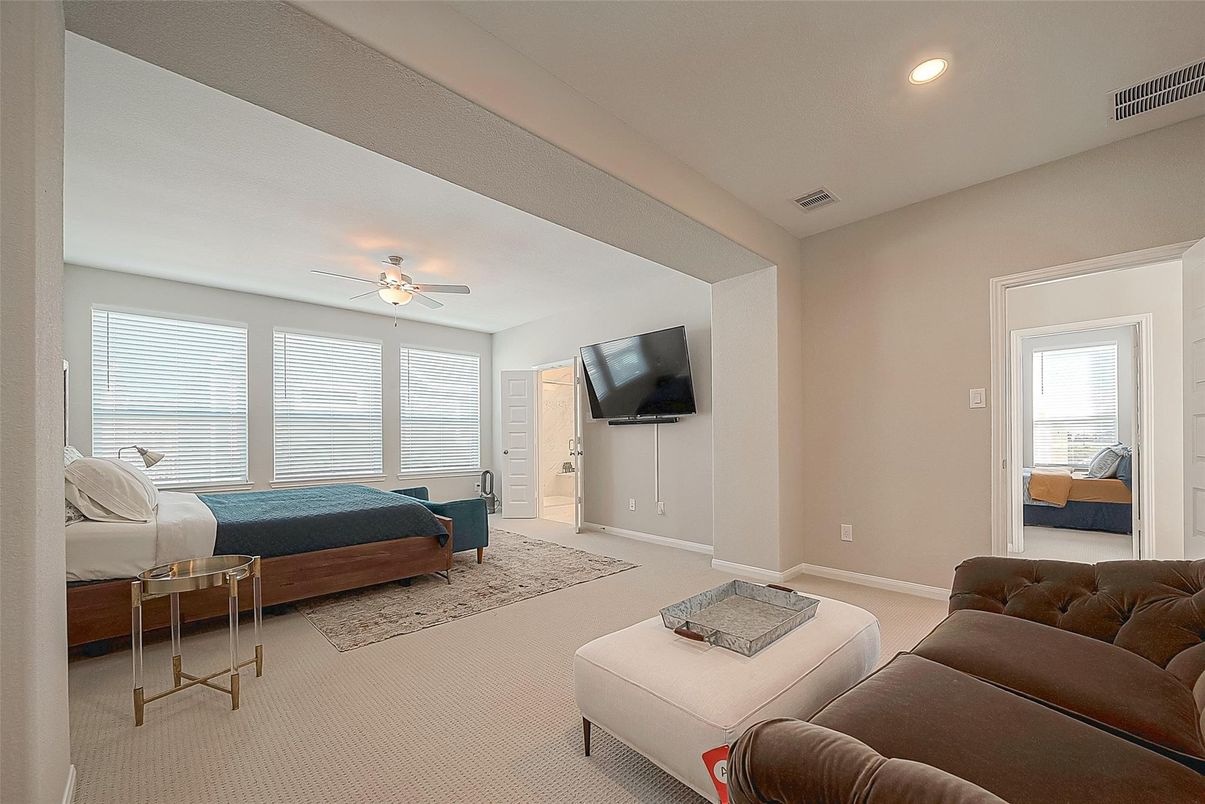 Bedroom, Interior, Living room, Recessed Lighting