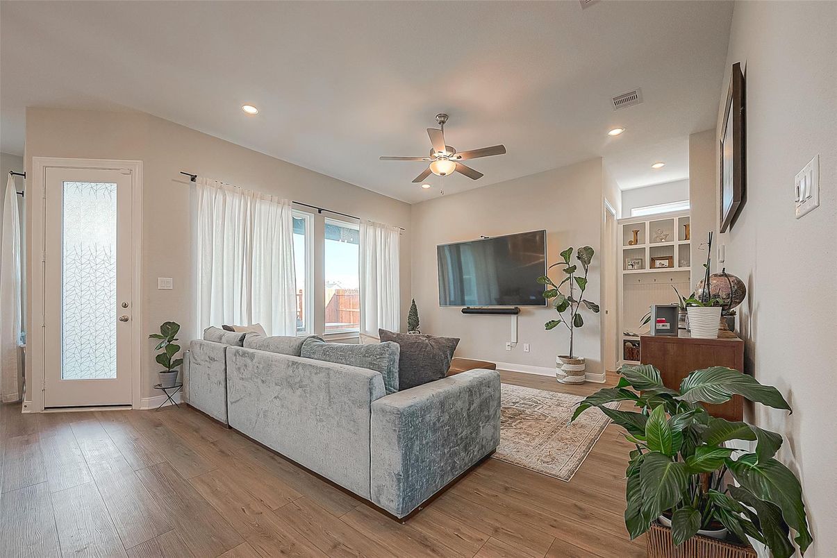 Interior, Living room, Recessed Lighting, Wood Texture Flooring