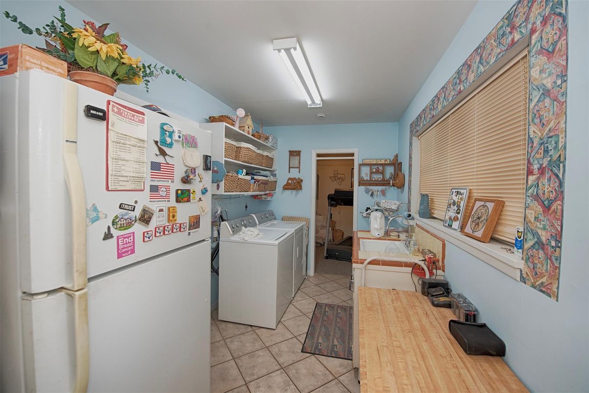 Interior, Washer
