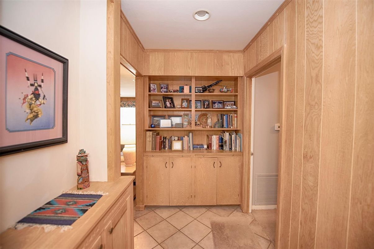 Interior, Recessed Lighting