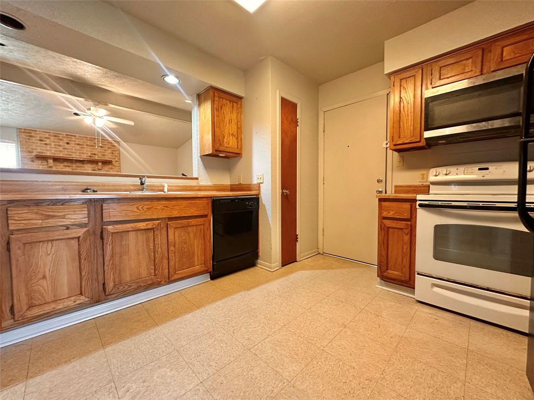 Interior, Kitchen