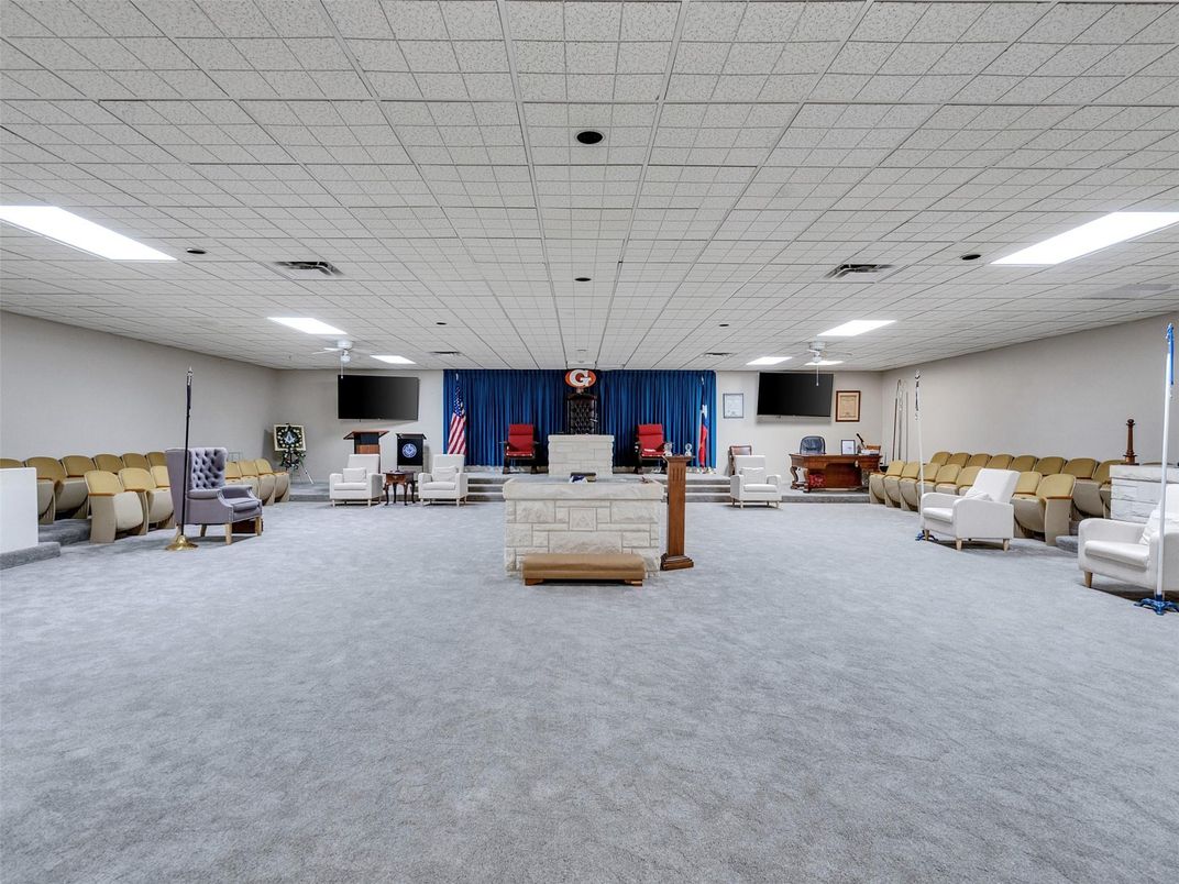 Interior, Living room, Pendant Lights, Recessed Lighting