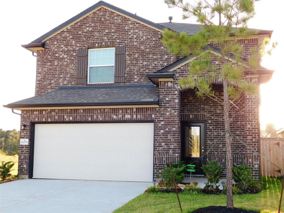 Attached, Exterior, Facade, Brick Facade, Brick Traditional