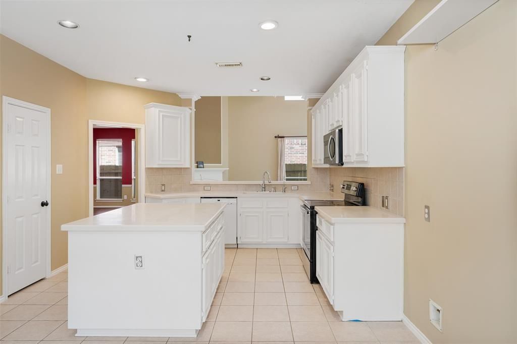 Interior, Kitchen, Recessed Lighting