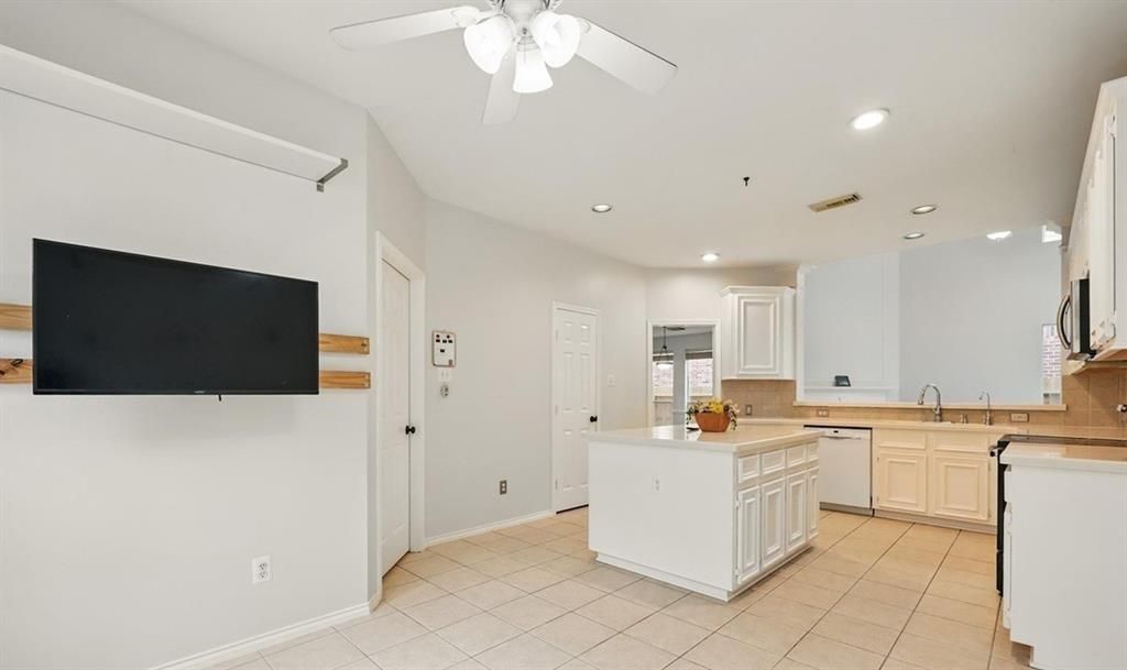 Interior, Kitchen, Recessed Lighting