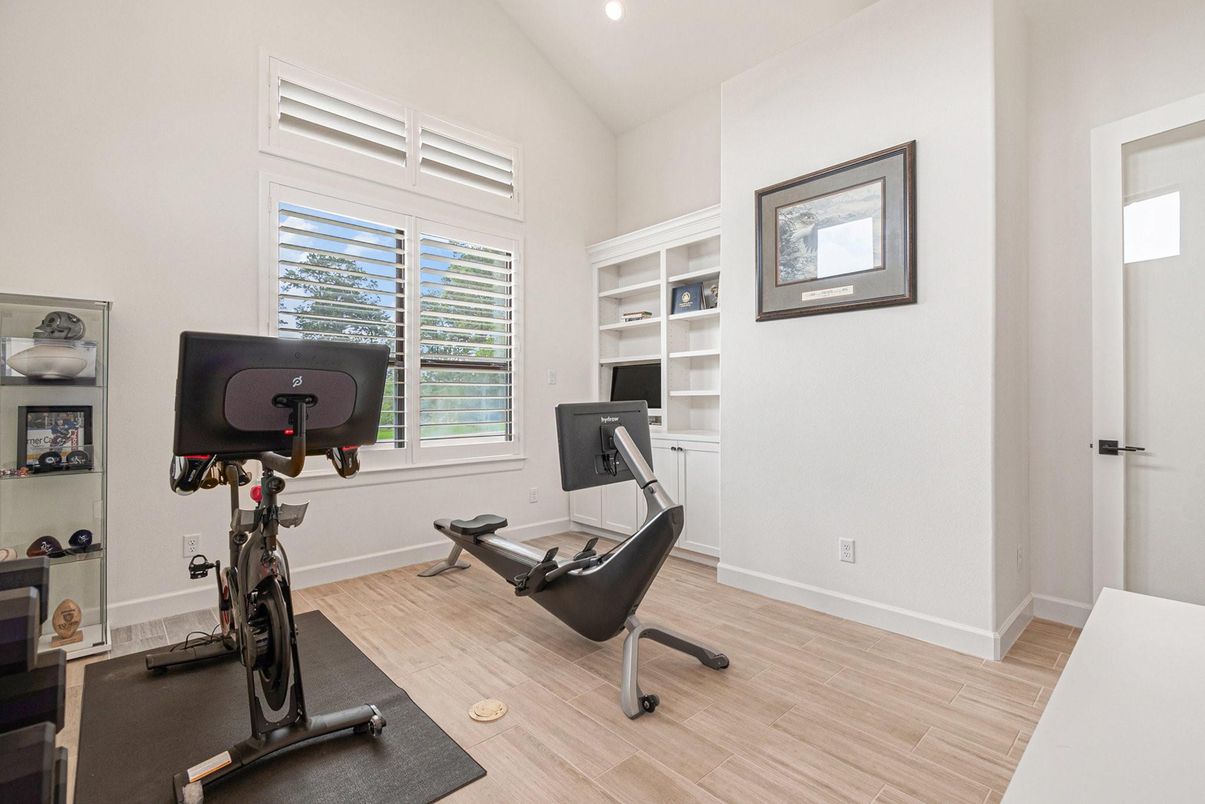 Fitness Equipment, Interior, Recessed Lighting, Wood Texture Flooring