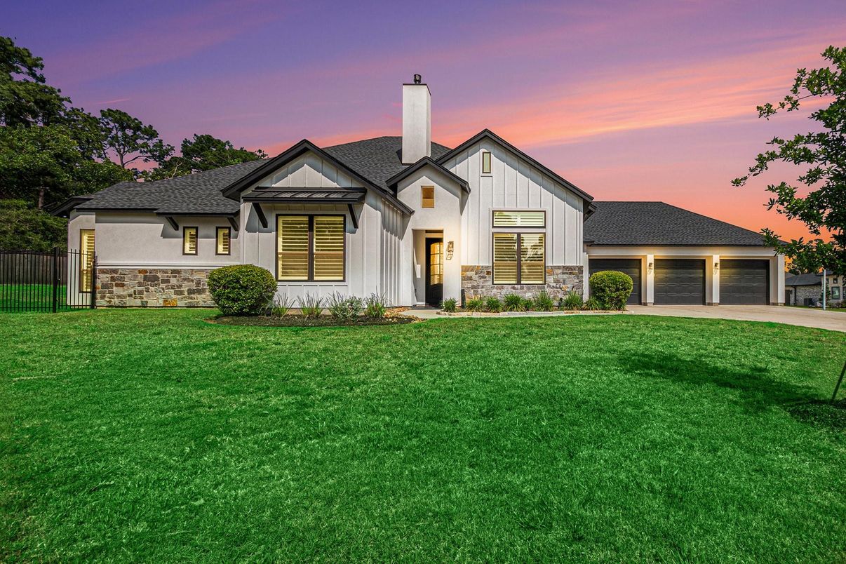 Attached, Backyard, Exterior, Facade, Farmhouse