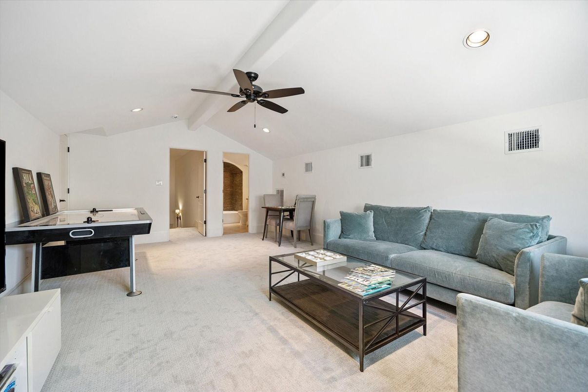 Game Room, Interior, Living room, Recessed Lighting