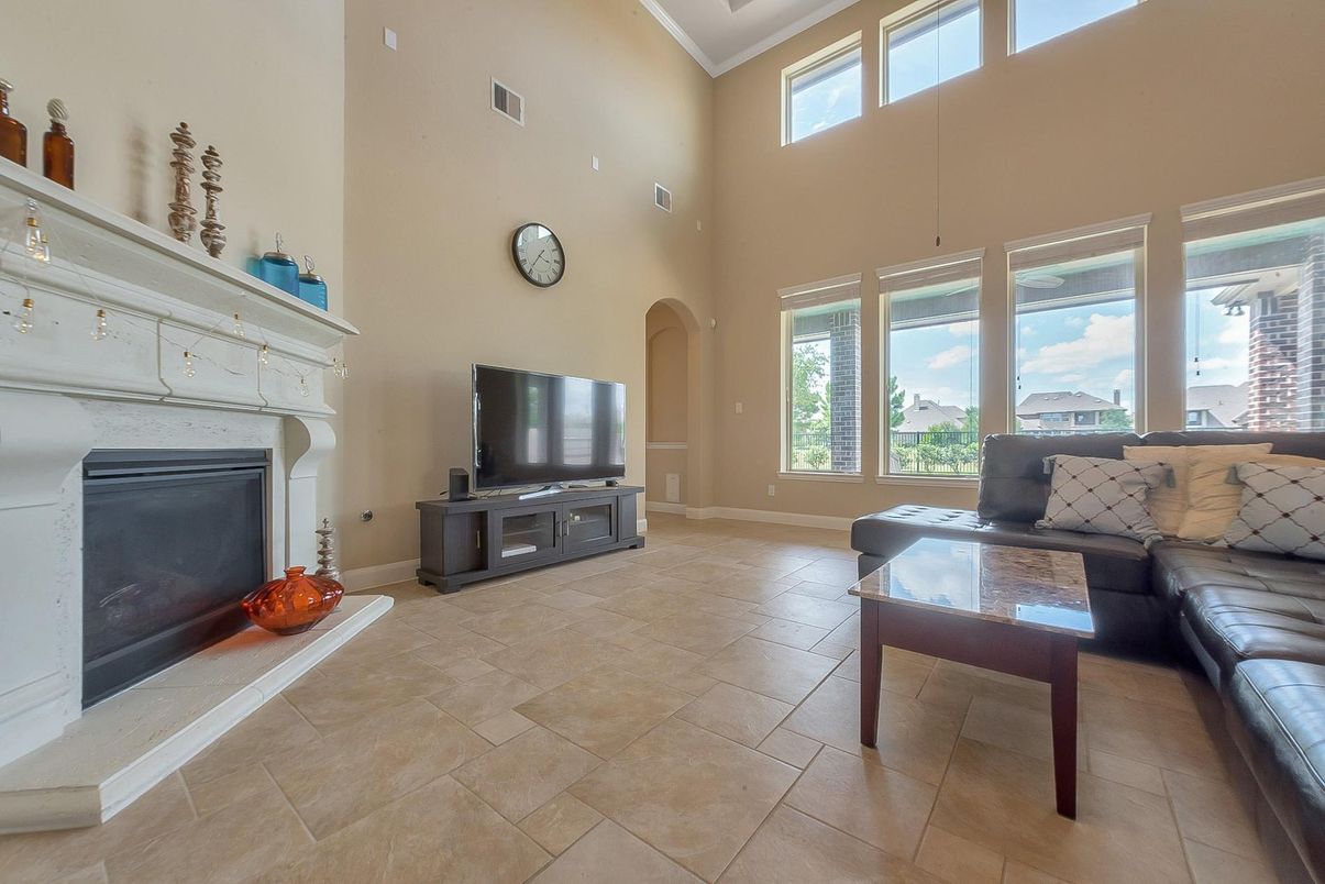Fireplace, Interior, Living room