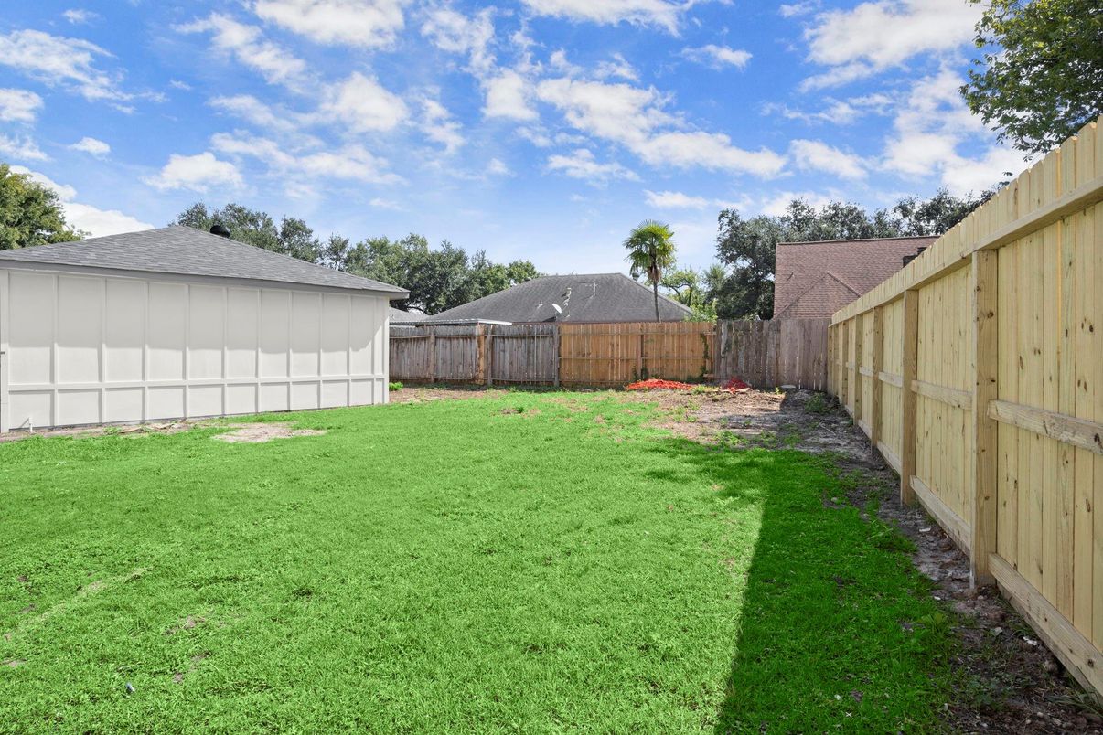 Backyard, Exterior