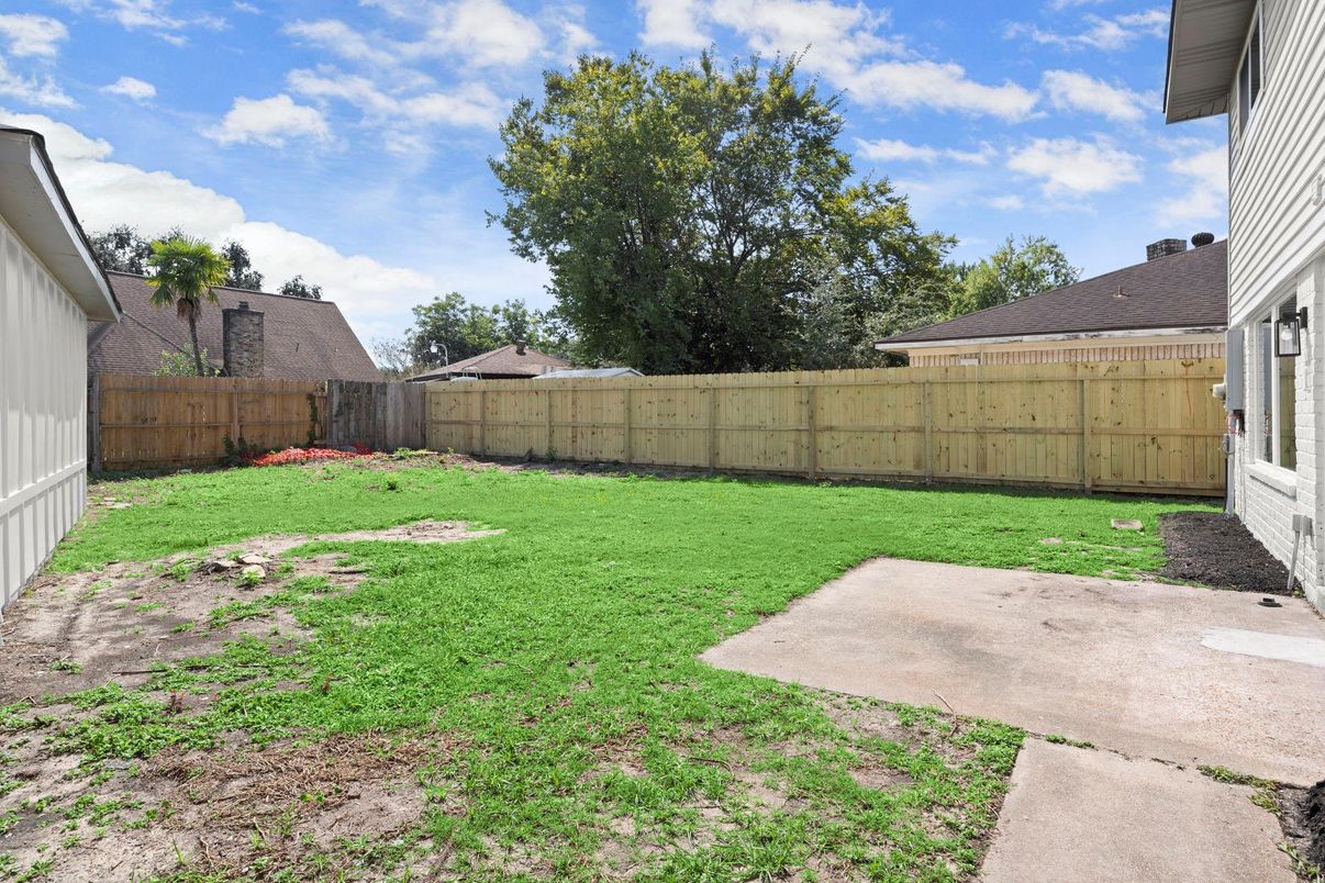 Backyard, Exterior