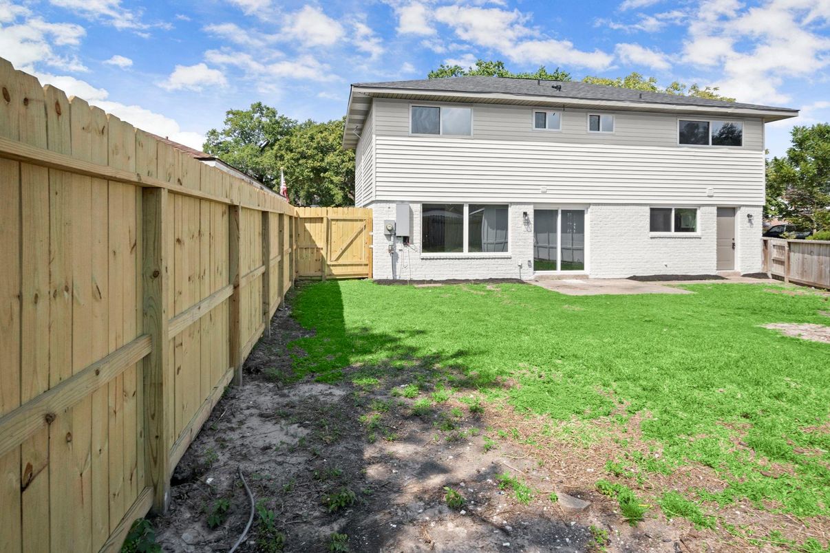 Backyard, Exterior