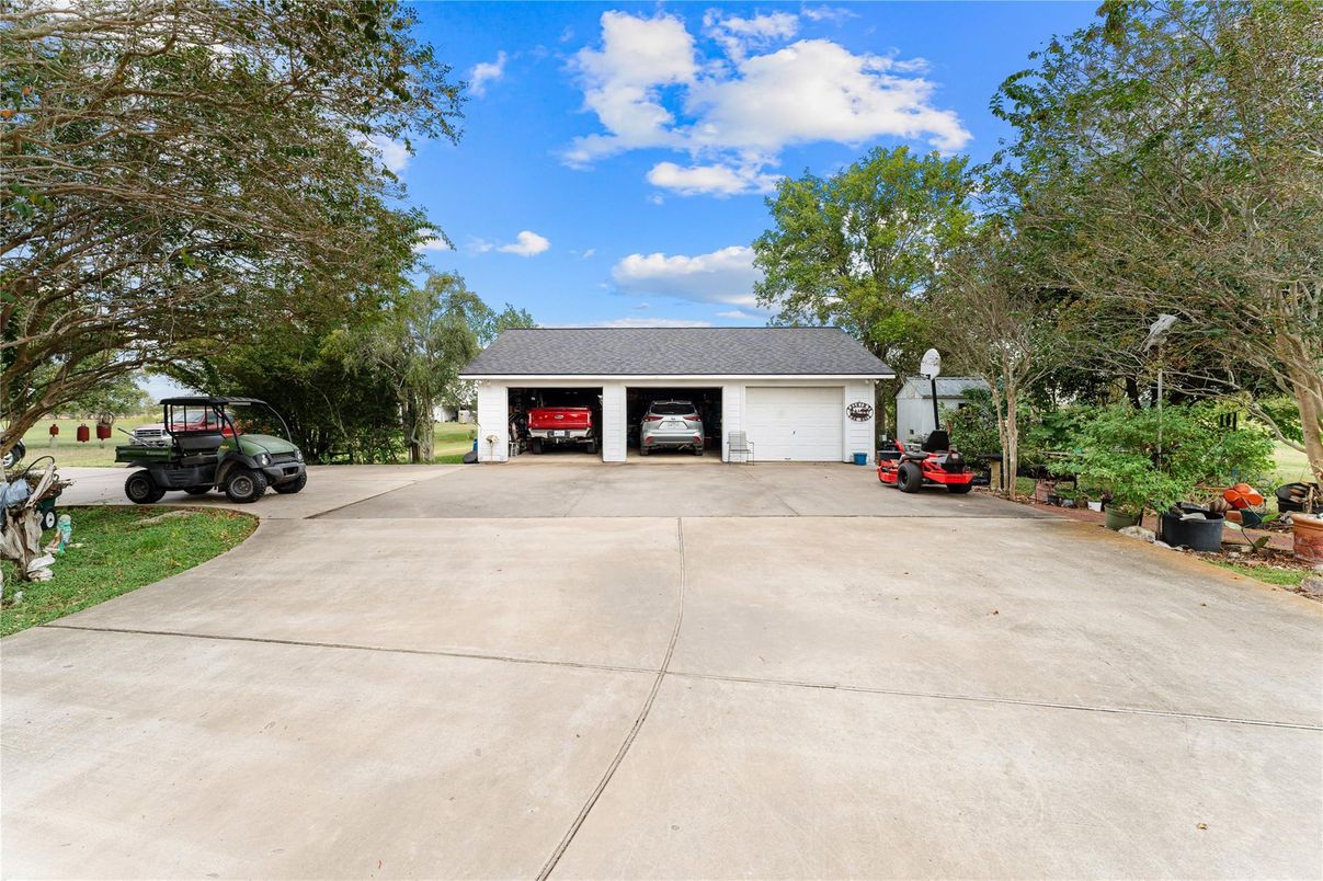 Backyard, Detached Garage, Exterior