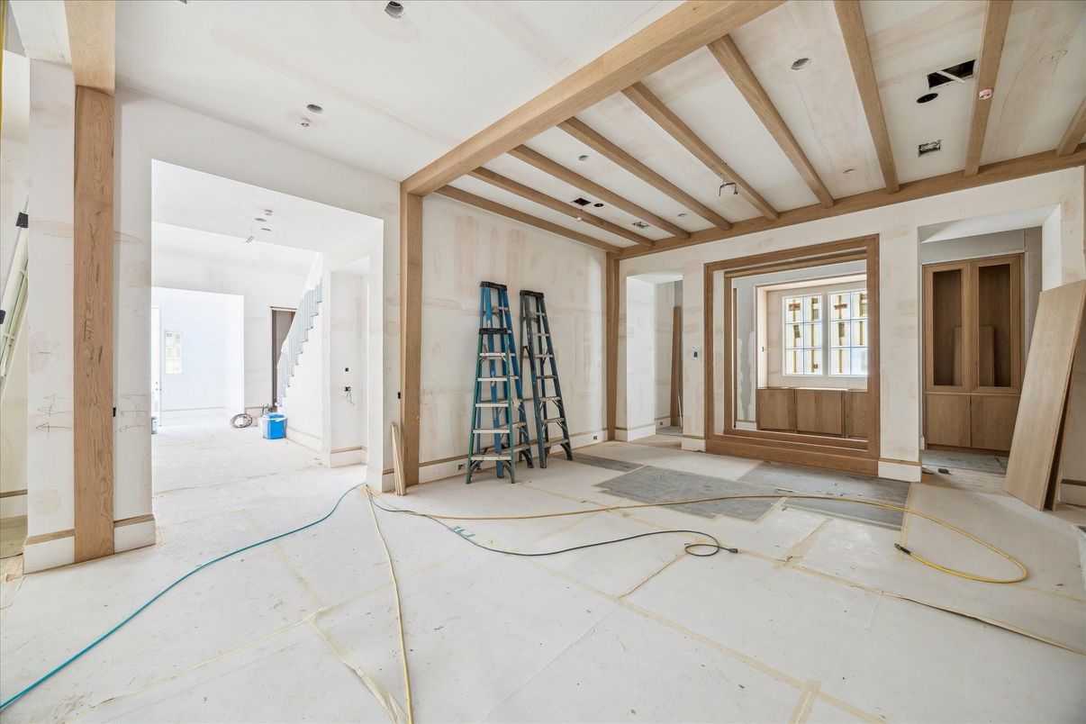 Empty room, Interior, Recessed Lighting, Wooden Beams