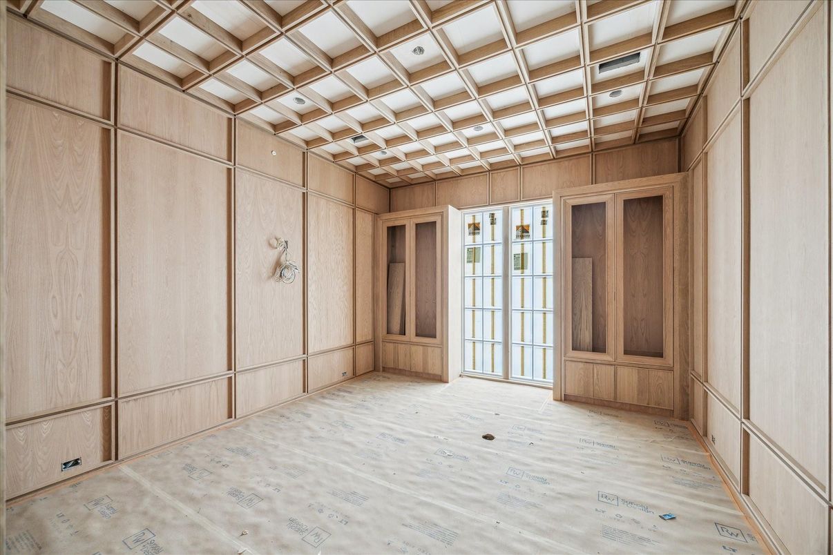 Empty room, Interior, Wooden Beams, Wooden Walls