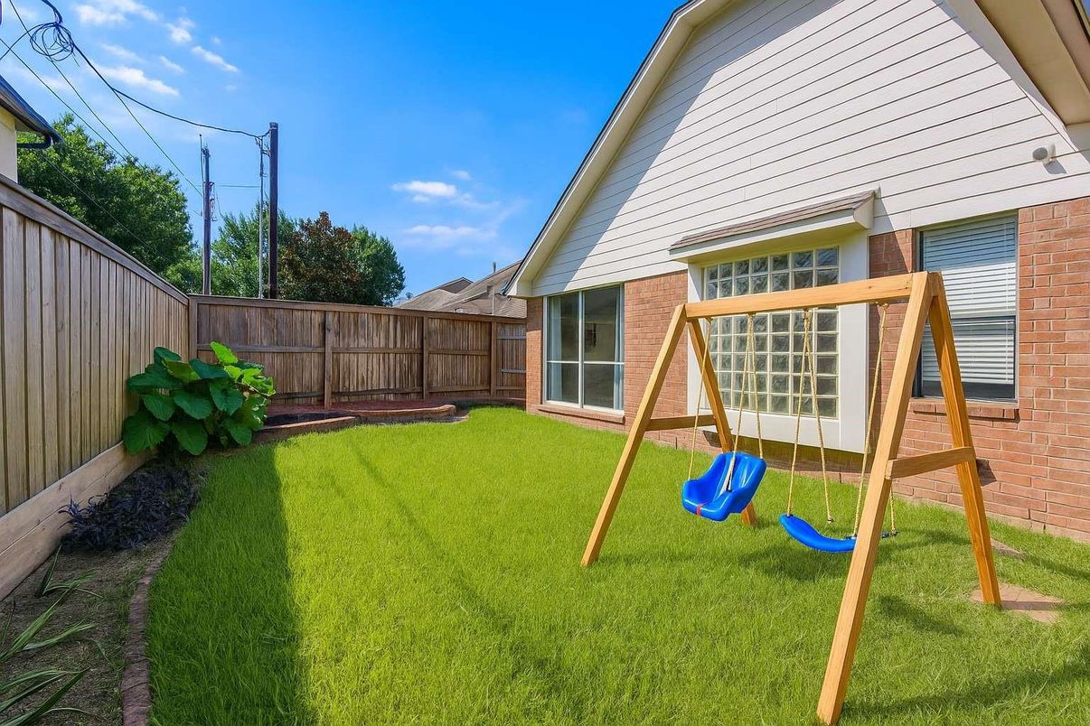 Backyard, Exterior, Playground