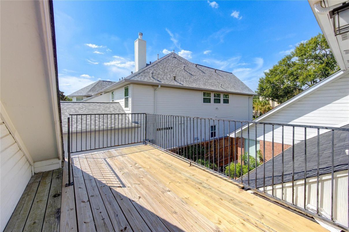 Exterior, Wood Texture Flooring