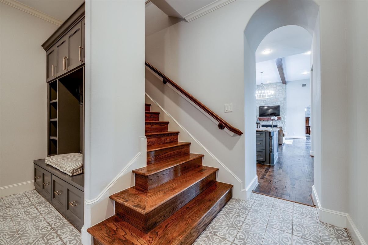 Chandelier, Interior, Recessed Lighting, Wood Texture Flooring