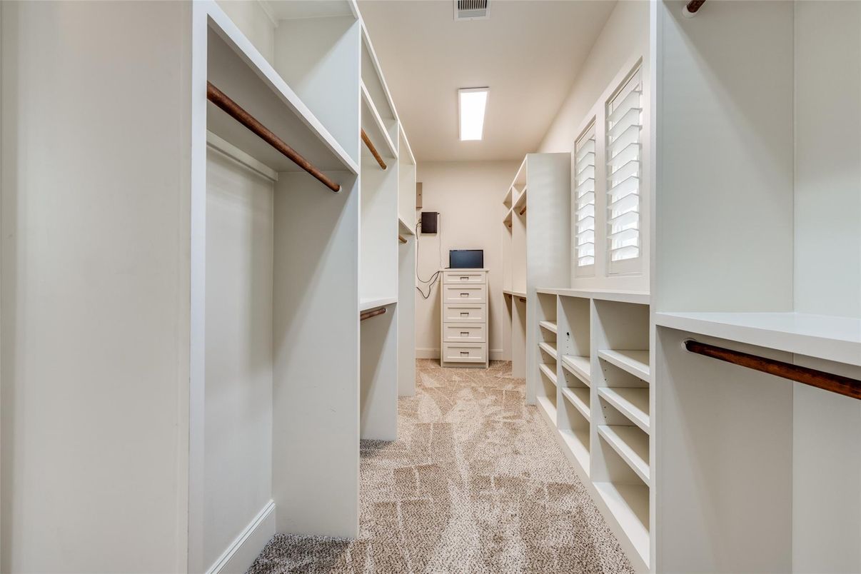 Interior, Walk-in Closets