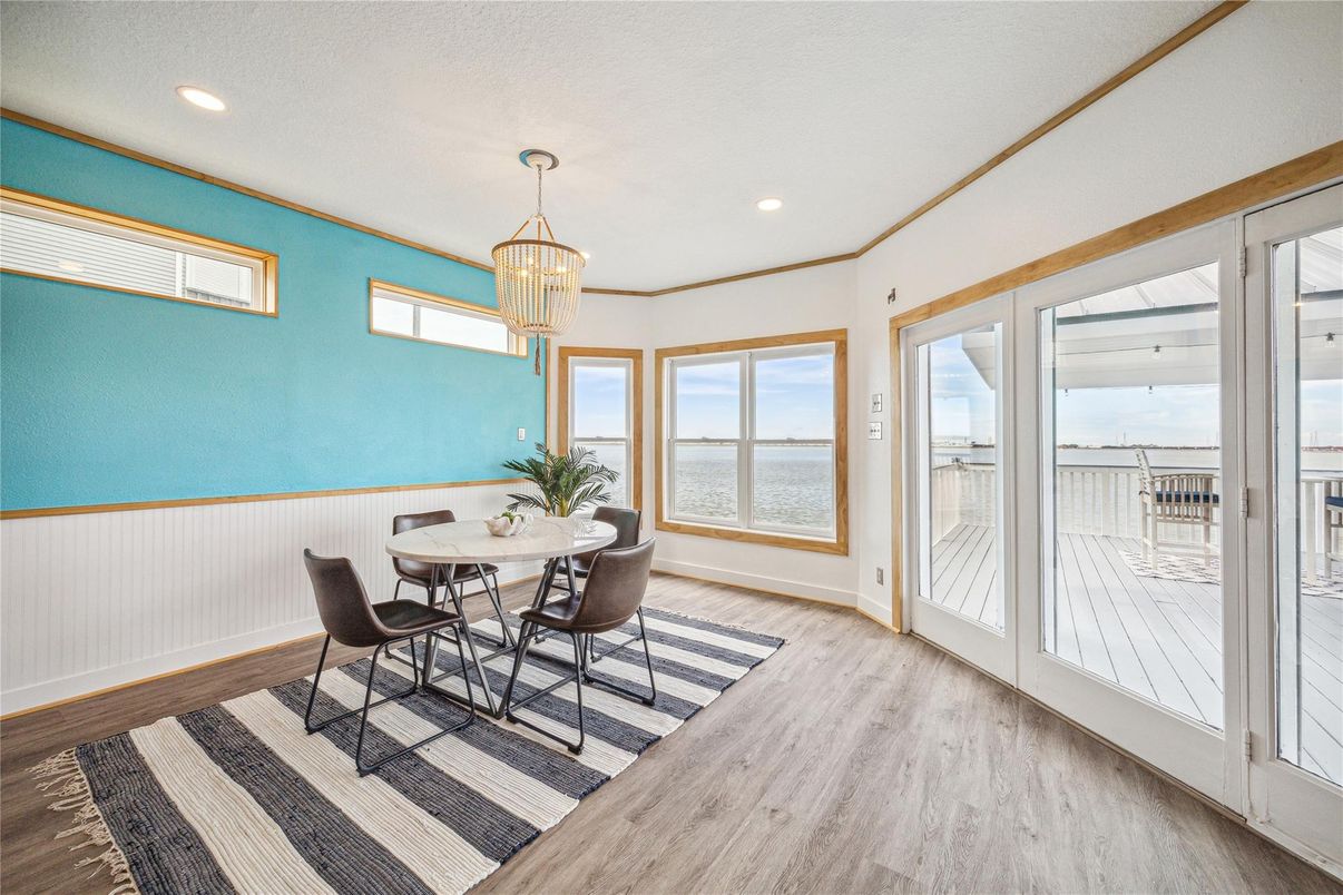 Chandelier, Dining room, Interior, Recessed Lighting, Water, Wood Texture Flooring