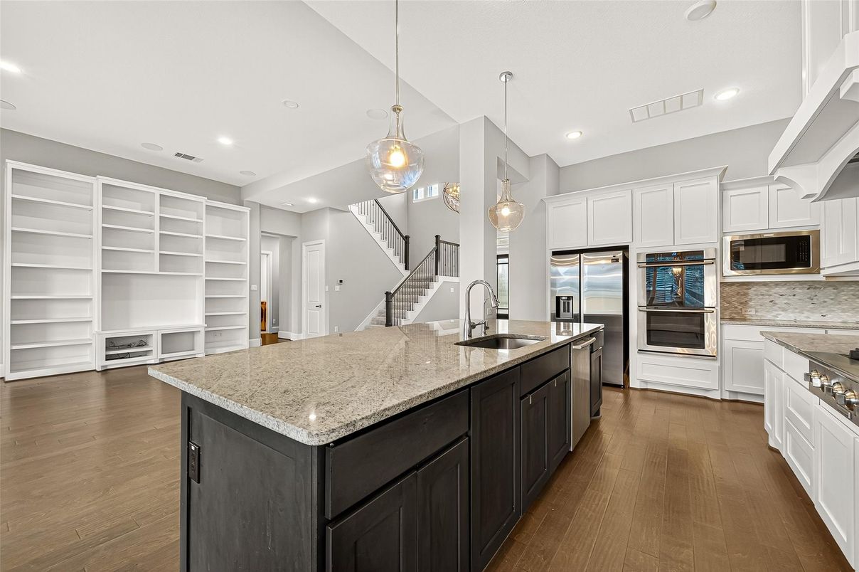 Fitness Equipment, Interior, Recessed Lighting