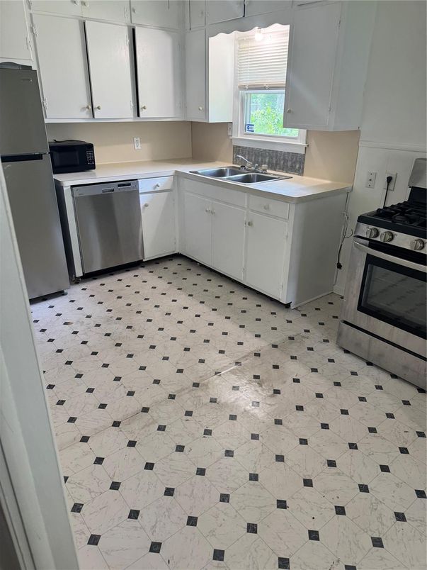 Interior, Kitchen, Stainless Steel Appliances