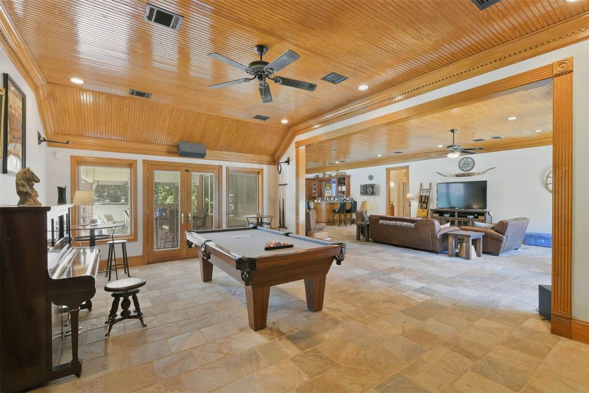 Billiard Table, Game Room, Interior, Living room, Recessed Lighting, Wooden Ceilings