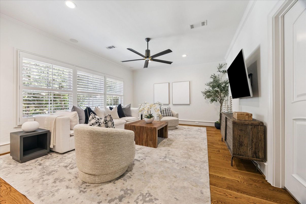 Interior, Living room, Recessed Lighting, Wood Texture Flooring