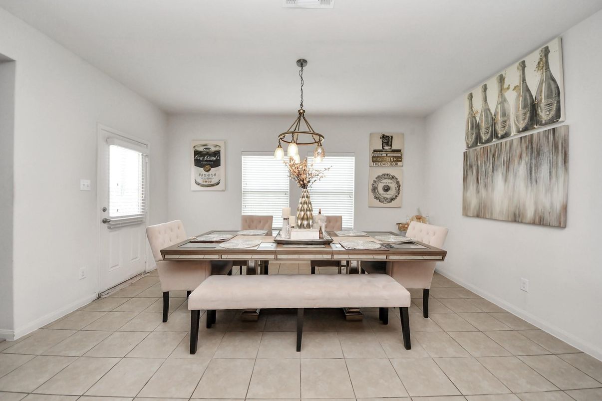 Dining room, Interior, Pendant Lights