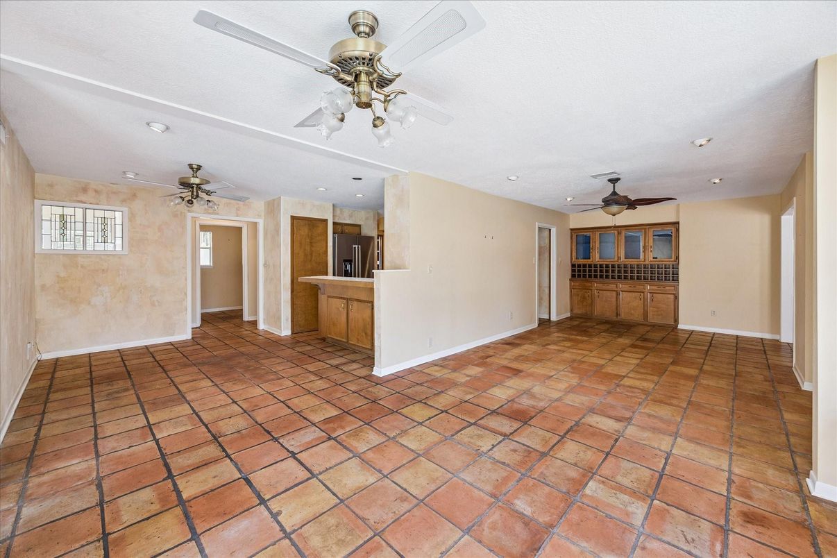 Empty room, Interior, Kitchen, Recessed Lighting