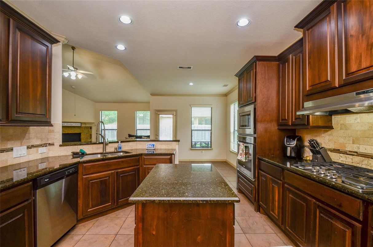 Interior, Kitchen, Recessed Lighting
