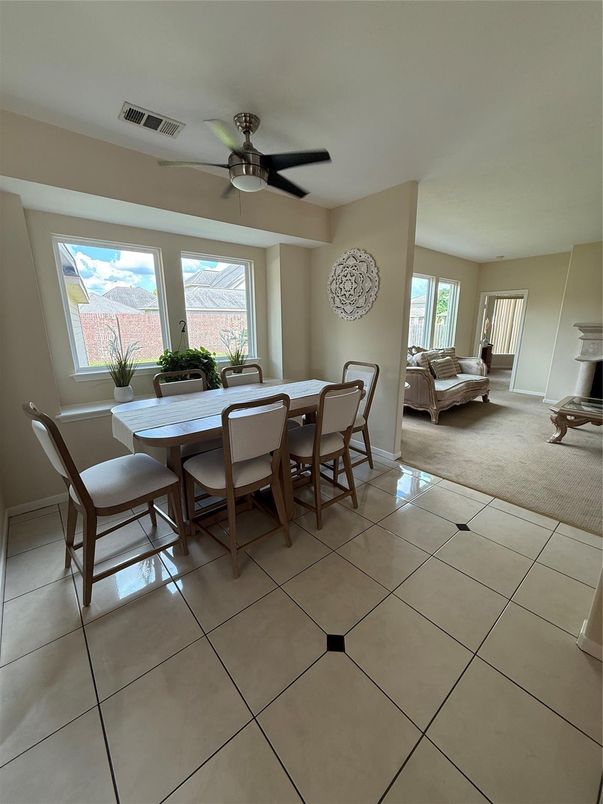 Dining room, Interior
