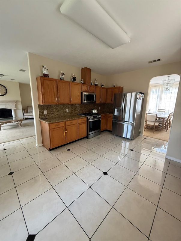 Dining room, Interior, Kitchen, Stainless Steel Appliances