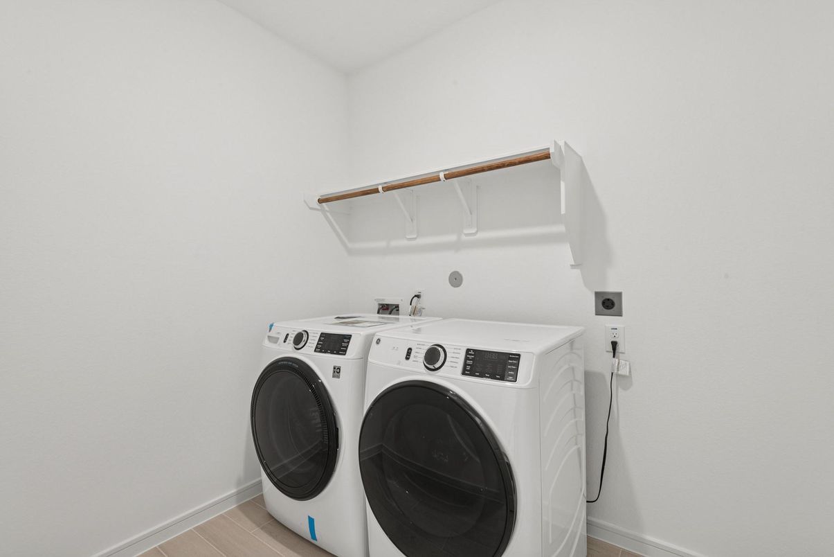 Interior, Washer, Wood Texture Flooring