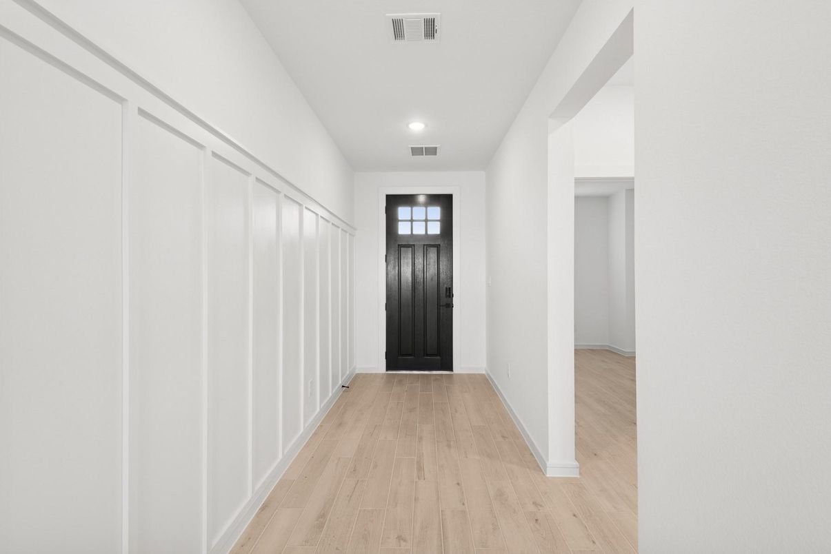 Interior, Recessed Lighting, Wood Texture Flooring