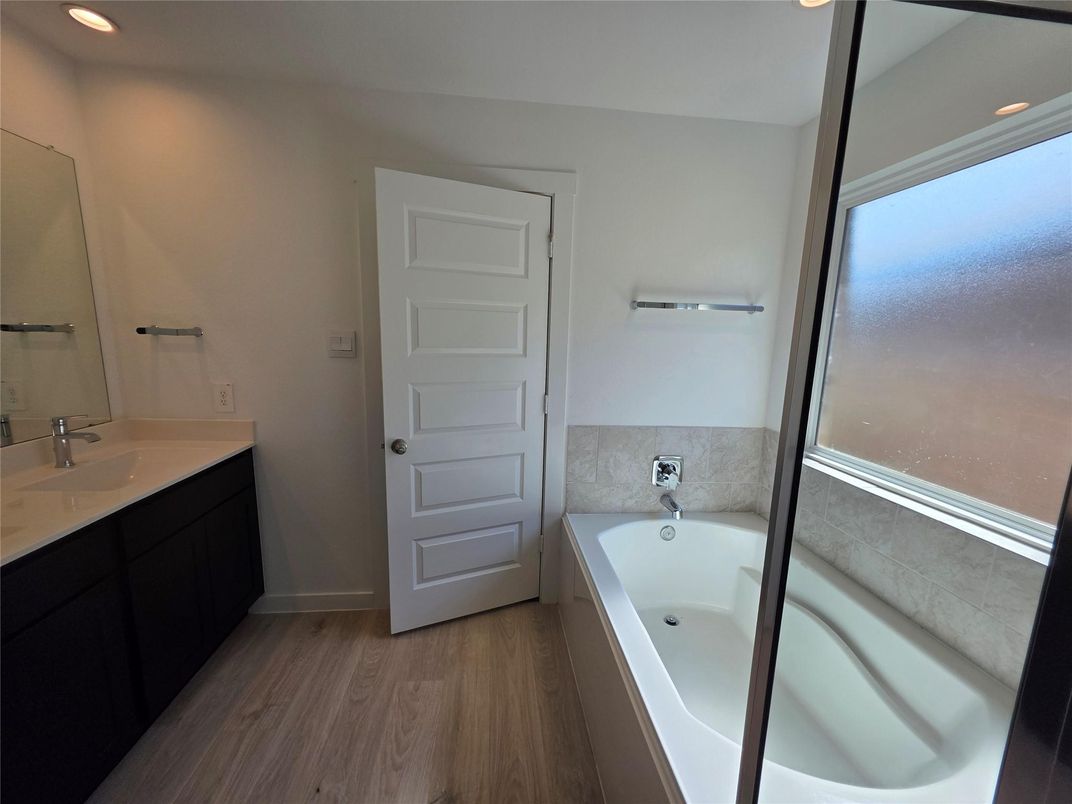Bathroom, Interior, Recessed Lighting, Wood Texture Flooring