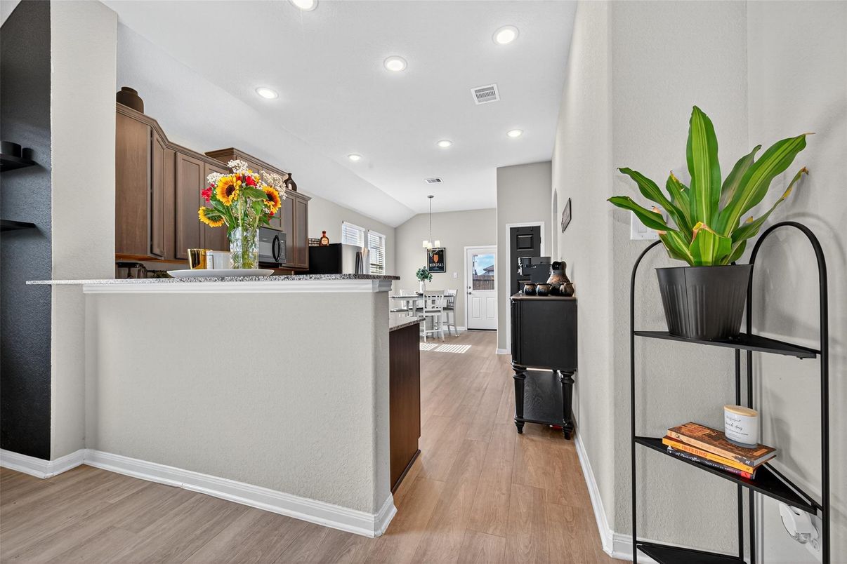 Interior, Pendant Lights, Recessed Lighting, Wood Texture Flooring