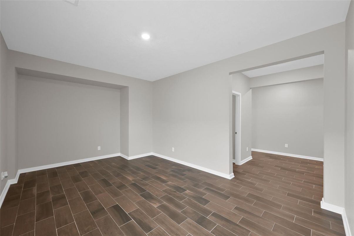 Empty room, Interior, Recessed Lighting, Wood Texture Flooring