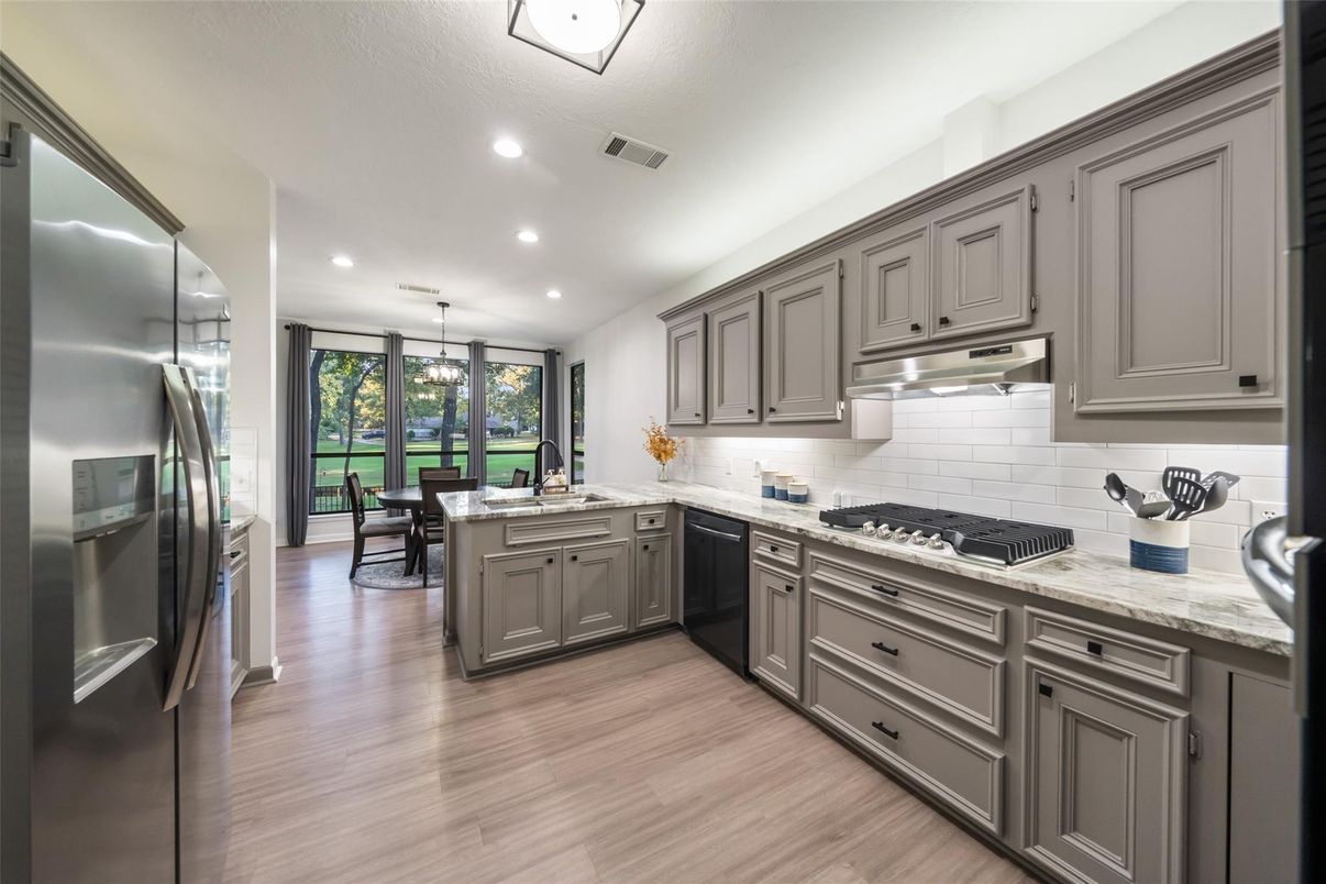 Dining room, Interior, Kitchen, Pendant Lights, Recessed Lighting, Wood Texture Flooring