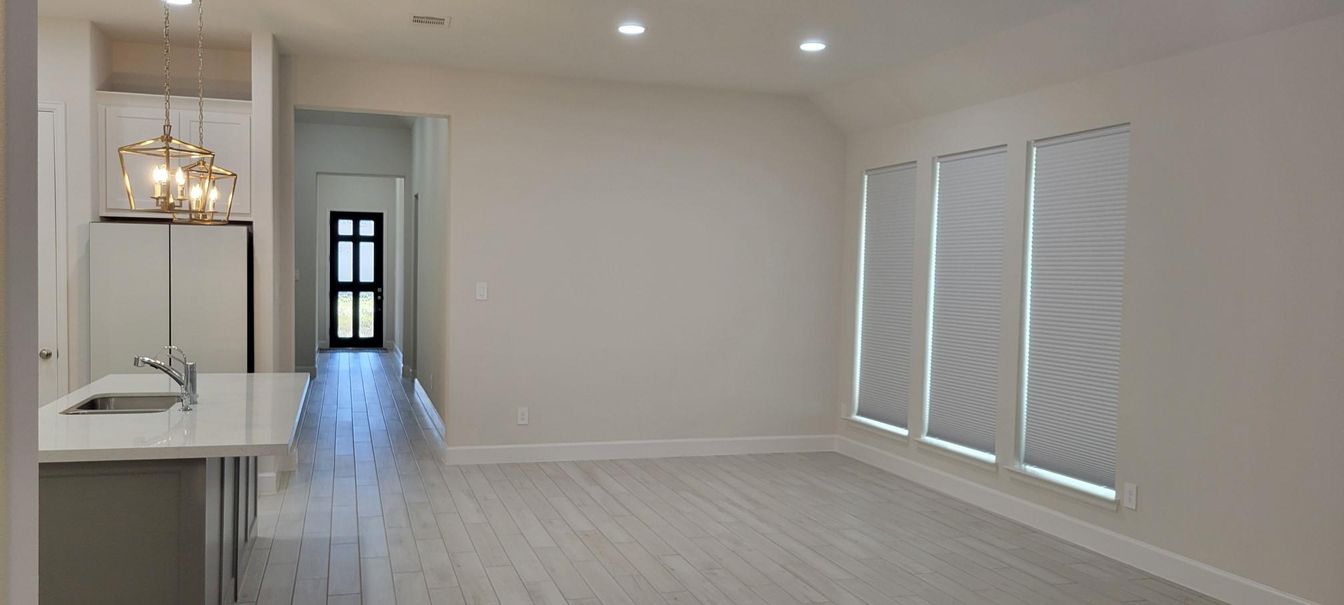 Interior, Pendant Lights, Recessed Lighting, Wood Texture Flooring