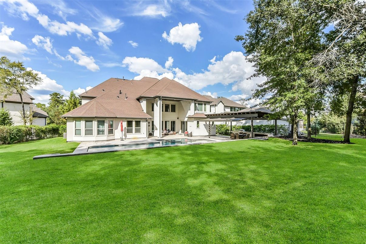 Backyard, Exterior, Pool