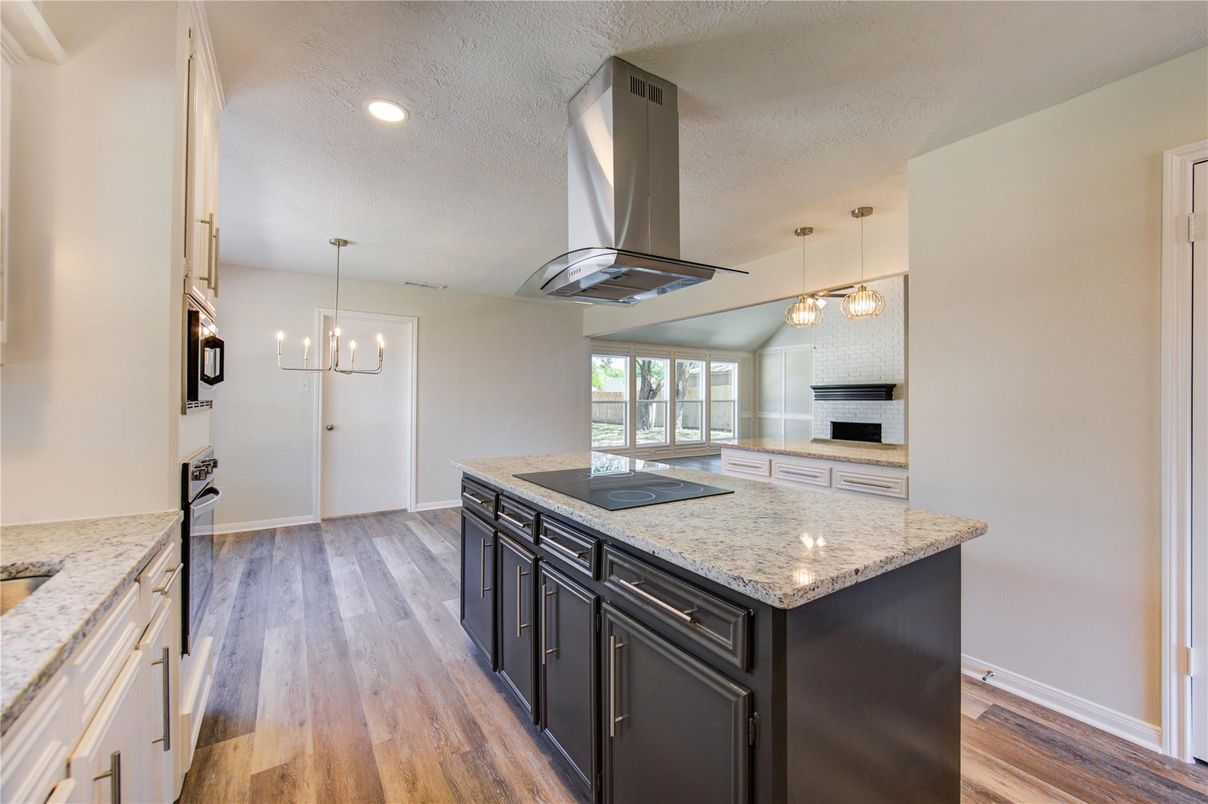 Interior, Kitchen, Pendant Lights, Recessed Lighting, Wood Texture Flooring