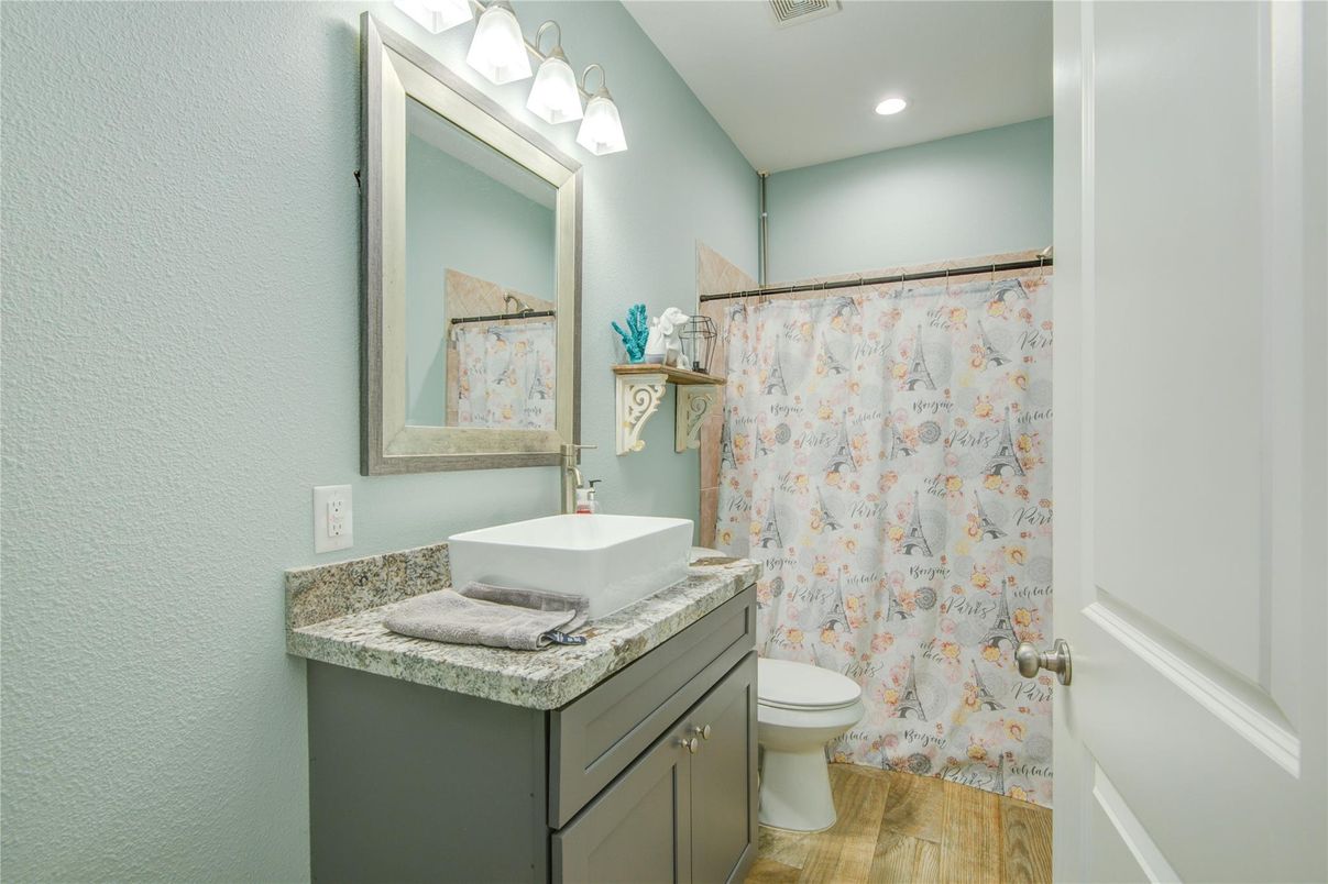 Bathroom, Interior, Recessed Lighting, Wood Texture Flooring