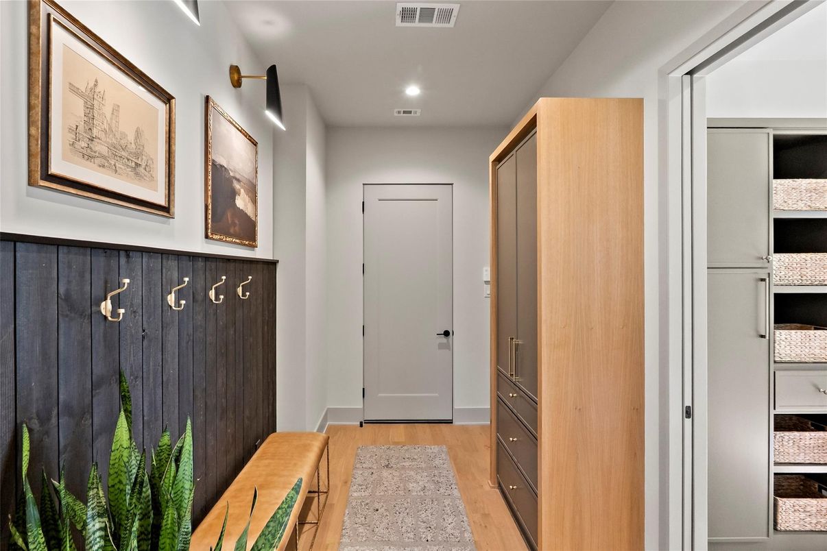 Interior, Recessed Lighting, Wood Texture Flooring