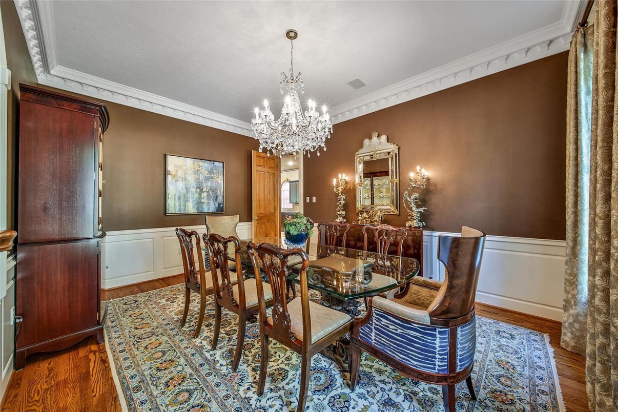 Chandelier, Dining room, Interior, Wood Texture Flooring
