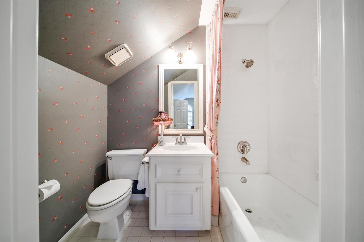 Bathroom, Interior