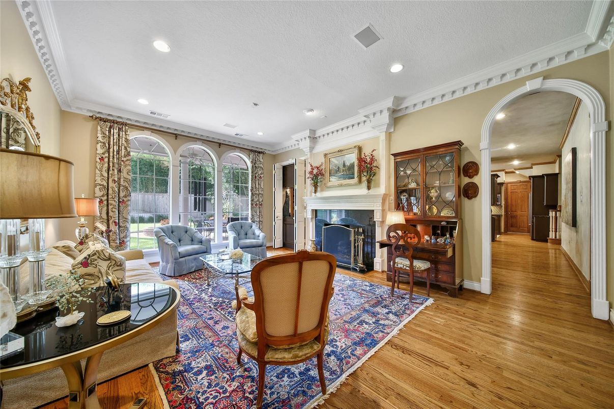 Fireplace, Interior, Living room, Recessed Lighting, Wood Texture Flooring