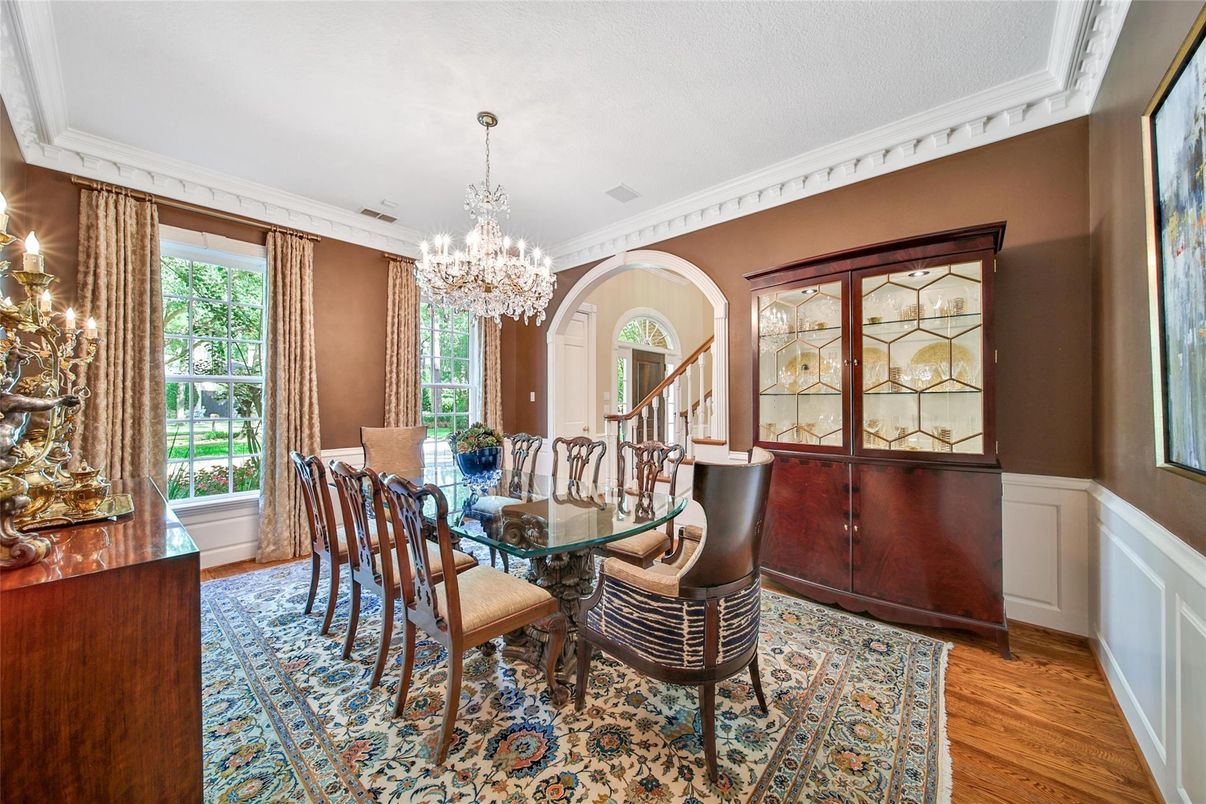 Chandelier, Dining room, Interior, Wood Texture Flooring