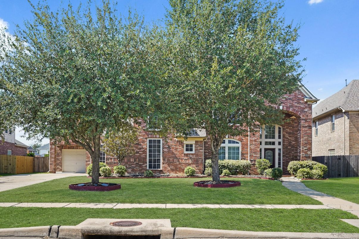 Attached, Exterior, Facade, Brick Facade, French Provincial