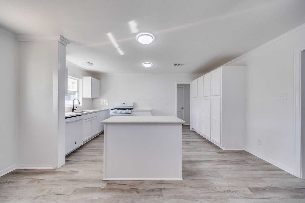 Interior, Kitchen, Recessed Lighting, Wood Texture Flooring